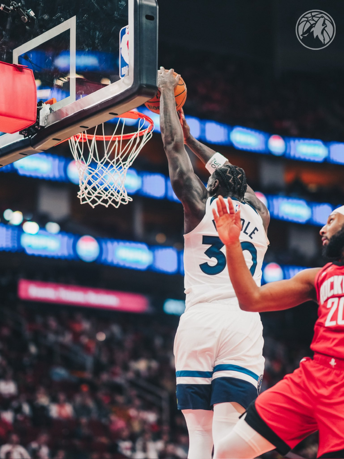 欧冠官方正版下载-杜兰特39分7助攻火箭险胜森林狼，申京25分14板兰德尔39分