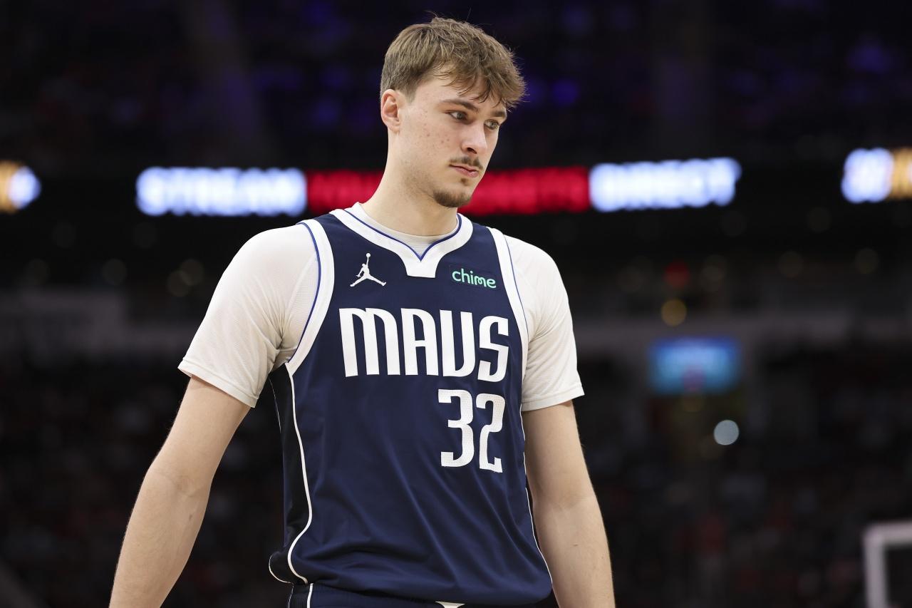 欧冠手机直播软件-四换九！NBA一夜传来大交易，状元远赴奇才，独行侠再现谜之操作