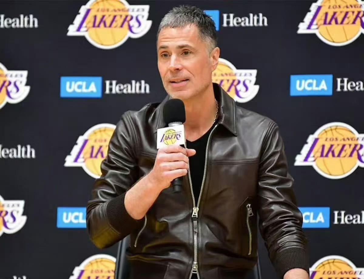 欧冠手机直播软件-NBA交易截止夜：商业的冷酷算计与球员的流浪命运