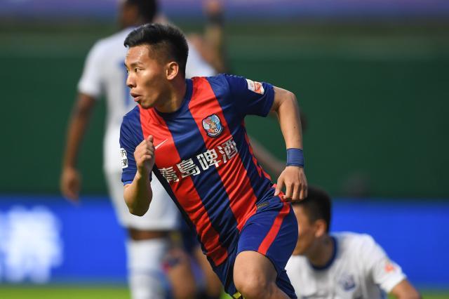 欧冠手机直播软件-U23扛鼎？新赛季首轮35人出场闪光点不断 3人破门