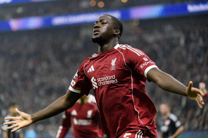 皇马、巴萨、切尔西全部落空！利物浦锁死王牌中卫，稳住未来十年|巴塞罗那|科纳特|易卜拉希马·科纳特|皇家马德里|合同_新浪体育_新浪新闻